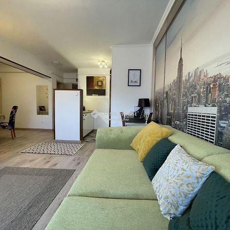 Ybs Apartman Zalaegerszeg Exterior foto