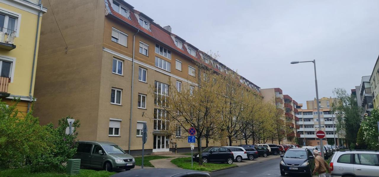 Ybs Apartman Zalaegerszeg Exterior foto