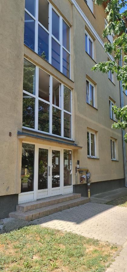 Ybs Apartman Zalaegerszeg Exterior foto